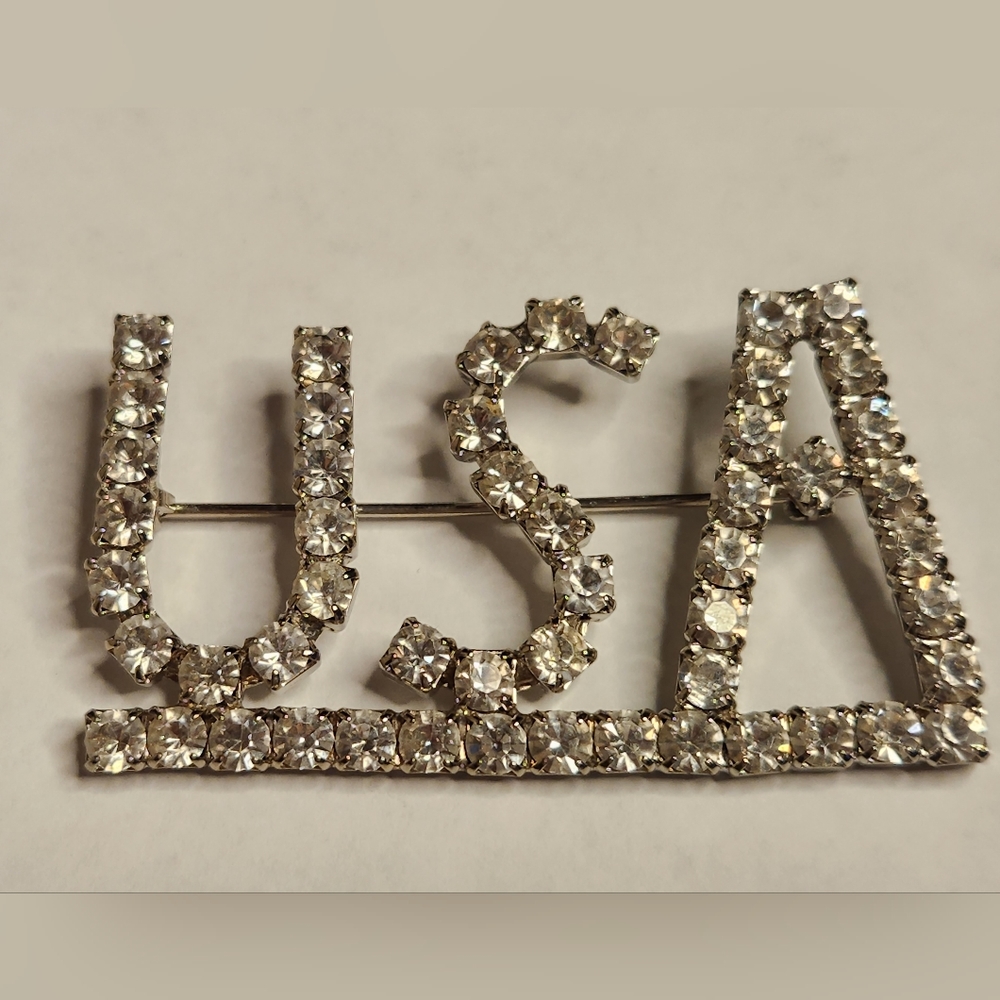 Vintage White Rhinestone USA Spell Out Patriotic Brooch Pin Silver Tone